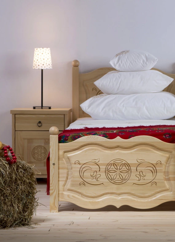 Dřevěná postel Horalska 29
